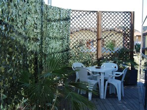 Outdoor dining - Rose 2 Studio in Desenzano Del Garda by Interhome (Desenzano)