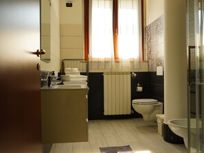 Towels - Wohnung 'Provence' mit eigener Terrasse by Interhome (Desenzano)