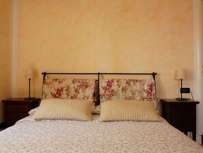 Internet - Studio-Apartment mit Seeblick by Interhome (Desenzano)