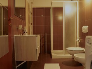 Towels - Ein-Zimmer-Wohnung 'Italien' mit Terrasse by Interhome (Desenzano)