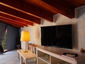 TV - La Mansarda a Lago - Lina 3 by Interhome (Desenzano)