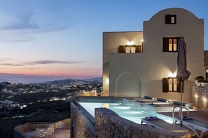 Outdoor pool - One bdr Apartment for 4-sea View-hot Tub-parking (Pyrgos)
