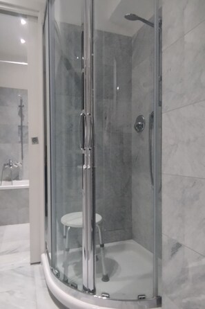 Bathroom - Historic house "3 minutes to Palazzo Reale" by Interhome (Torino)