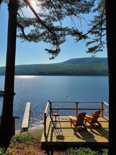 Yellow Pine Schroon Lake Lodge Private Beach Sleeps 18 Schroon Lake, NY