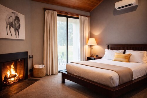 Black Butte Ranch Lodge Room 030