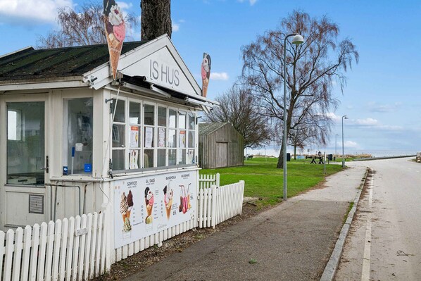 Imagen sin descripción, 1 de 31, botón