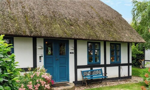 Cozy farmhouse close to the sea