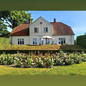 Exterior - Kornloftet beautiful home in old barn (Fejø)