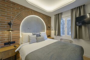 1 bedroom, desk, iron/ironing board, travel cot - GRAN VIA capitals, NEW YORK (Madrid)