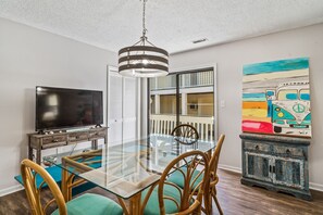 Interior - 5 Bdrm Beach House-Walk to Beach-Pet Friendly (North Myrtle Beach)