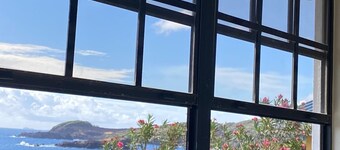 Taylor's Apartment 3, Bequia - Perfect for singles, couples & small families