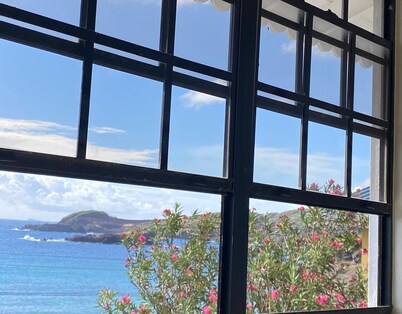 Taylor's Apartment 3, Bequia