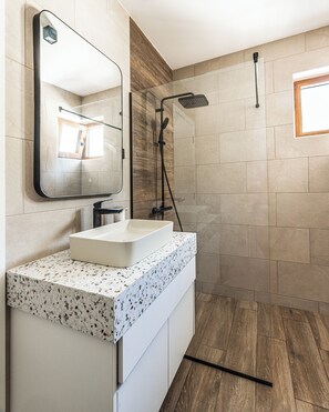 Hair dryer, towels, toilet paper - Skyline Residence 2 (Bigova)