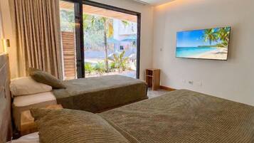 2 bedrooms, in-room safe, desk, iron/ironing board