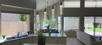 Wonderful 5-bedroom house in welcoming Gilbert