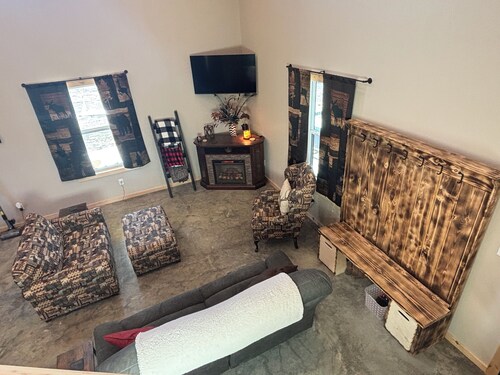 Escape to your own secluded cabin retreat near Montauk State Park
