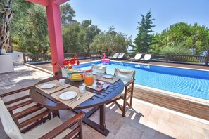 Outdoor dining - Kallisto Ground Floor Apartment (Corfu)