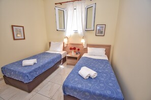 2 bedrooms, iron/ironing board, Internet, bed sheets - Kallisto Ground Floor Apartment (Corfu)
