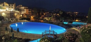 Outdoor pool, a heated pool - ✨Cap Estérel Agay T2 / Magnificent Sea View / Air-conditioned / Access Parking-Pools✨ (Saint-Raphaël)