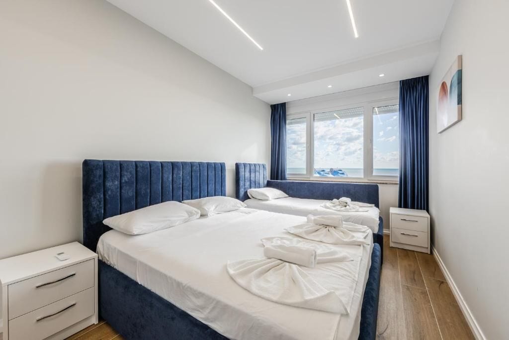 Deluxe Apartment, Sea View | Blackout drapes, iron/ironing board, free WiFi