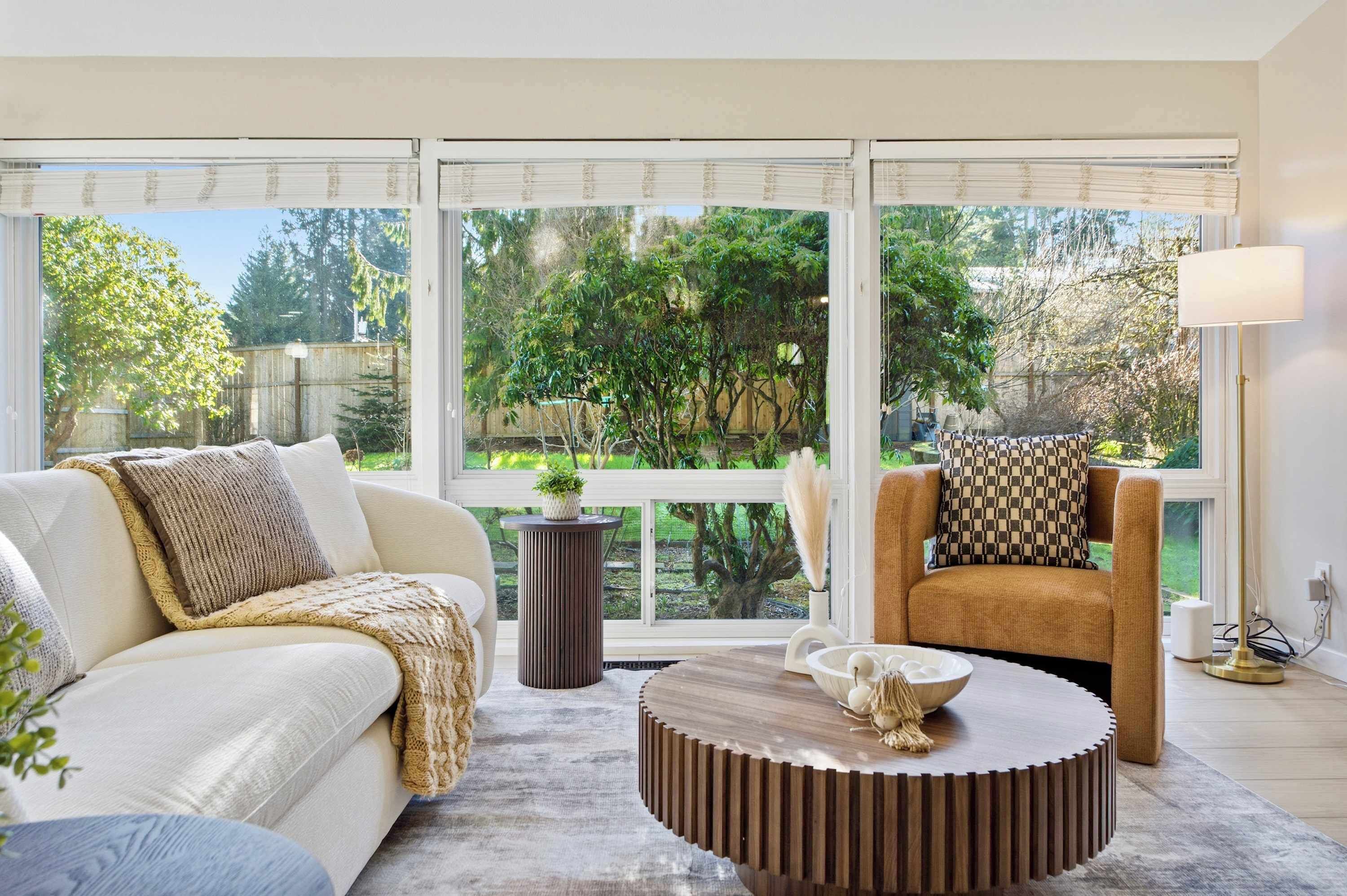 Televisión, oficina