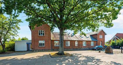 190 m near the beach 2 apartments in one