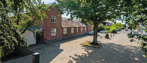 Enceinte de lâhĂ©bergement