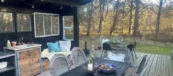 Holiday home with fire pit and space to play