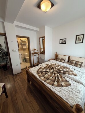 クラシック アパートメント コートヤードビュー | WiFi (無料)