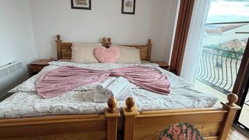 Apartamento clásico, balcón, vistas al lago | Wifi gratis