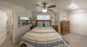 4 bedrooms, WiFi, bed sheets - 4 Bedroom Home with Hot tub! (Meridian)