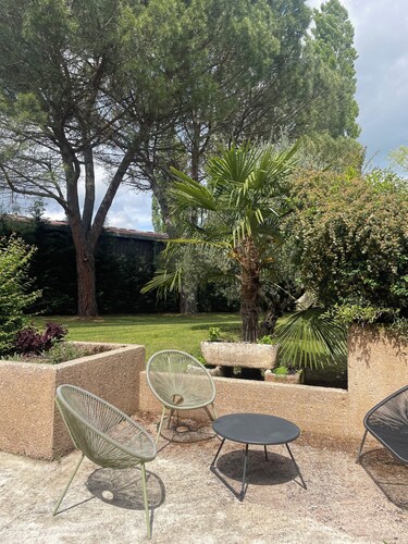 Chez Julie & Thomas charming house ac swimming pool near Rocamadour Padirac 15pers