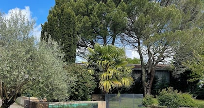 Chez Julie & Thomas maison de charme ac piscine proche Rocamadour Padirac 15pers