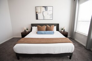 4 bedrooms, desk, iron/ironing board, free WiFi