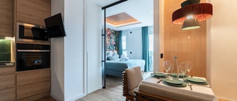 1 間睡房、書桌、熨斗/熨衫板、Wi-Fi