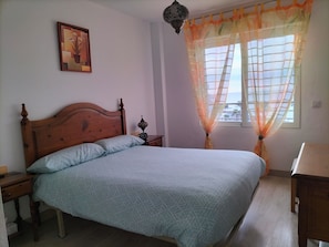 2 Schlafzimmer, Bügeleisen/Bügelbrett, Internetzugang, Bettwäsche