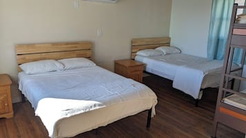 House, Beach View | Iron/ironing board, free WiFi