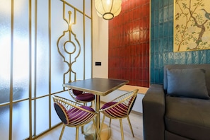 Dining - GRAN VIA capitals, PEKIN (Madrid)