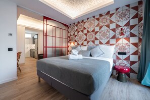 1 bedroom, desk, iron/ironing board, travel cot - GRAN VIA capitals, LONDREs (Madrid)