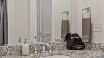 Hiustenkuivaaja, pyyhkeet