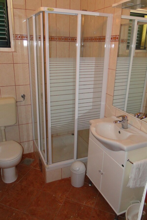 Bathroom - Rube 3 für 4 Personen by Interhome (Primošten)