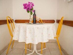 Dining - Wohnung für 3 Personen Zdravko 1 by Interhome (Rogoznica)