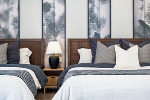 4 Schlafzimmer, Schreibtisch, Bügeleisen/Bügelbrett, WLAN