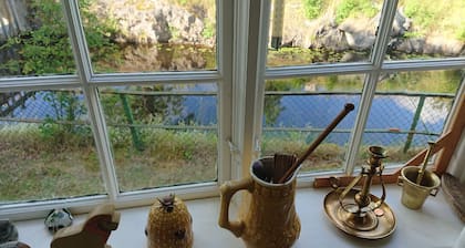 Fagerviksvägen 1a 76393 Skebobruk- Stockholm County- lght 50m2 /unique 18th century house