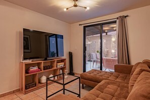 TV - Private Terrace in Roma Norte | FIFA World Cup (Mexico City)