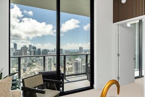 Interior - 50th Floor 1BR Penthouse with Stunning Views, Luxury Living. (Miami)