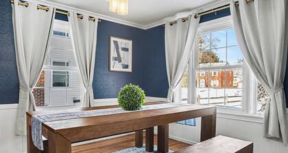 Spacious 3BR Near Notre Dame • Game Room • Theater Projector • Fire Pit