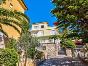 Exterior - VILLA GINA / HR-01818-01 by Interhome (Crikvenica)