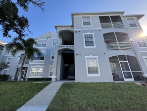 Exterior - Sweet Escapes: 10 Mins From Disney! 3rd Level Unit in Windsor Palms Resort (Kissimmee)