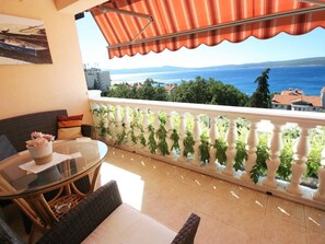 Outdoor dining - VILLA MANDICA 3 / HR-02469-03 by Interhome (Selce)